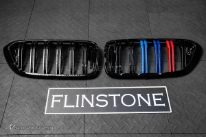 กระจังหน้า สำหรับ BMW G32 Series 6 Per LCI เส้นคู่ พร้อมแถบ 3 สี สีดำเงา