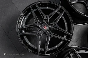 ล้อ Custom Forged แบบ 2 ชิ้น สำหรับ Maserati Levante หมุดเงิน ก้านดำด้าน ขอบดำเงา ขอบ 21 5114.3