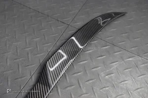 สปอยเลอร์ท้าย Carbon fiber สำหรับ BMW X3 G01 ทรง SooQoo