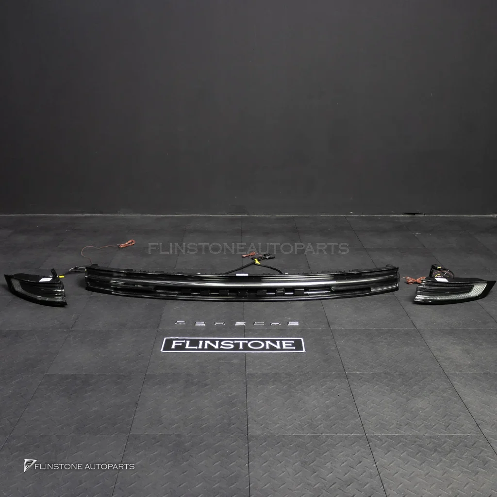 ไฟท้าย PORSCHE Cayenne 958 ทรง E3 9Y0.2