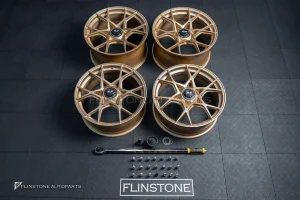 ล้อ Custom Forged Center Lock สำหรับ 718 Cayman สีทองด้าน พร้อมชุดถอด ขอบ20 5-130
