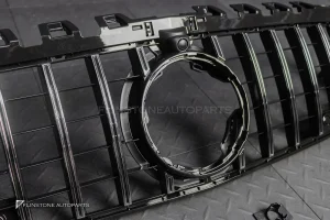 กระจังหน้า W177 A-Class Facelift ทรง GT สีดำเงา-โครเมี่ยม