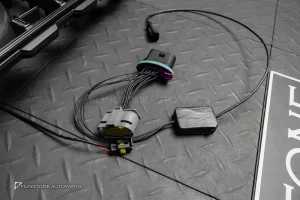 กระจังหน้า LED สำหรับ W206 C-Class สีดำ-โครเมี่ยม มีกล้องหน้า ทรง GT