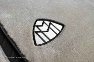 พรมรองเท้า สำหรับ W222 S-Class ลาย โลโก้ Maybach