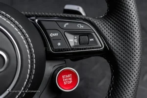 พวงมาลัย สำหรับ Audi A4 หนังดำ ด้ายขาว