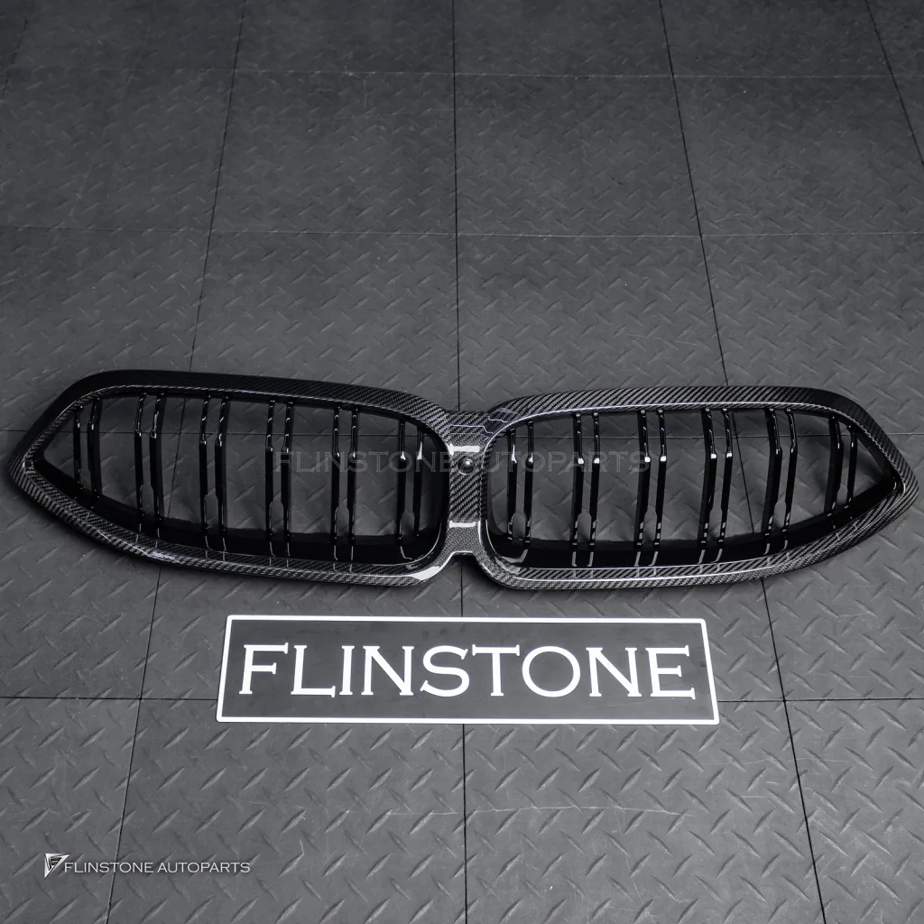 กระจังหน้า Carbon fiber สำหรับ BMW G15 Series 8 เส้นคู่ ก้านสีดำเงา มีกล้องหน้า