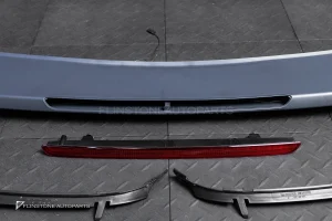 สปอยเลอร์หลังคา พร้อม ไฟLED สำหรับ PORSCHE CAYENNE 958.2 ทรงเดิมติดรถ