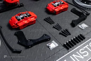 ชุดเบรค AMG สำหรับ W907 Sprinter สีแดง โลโก้ดำ