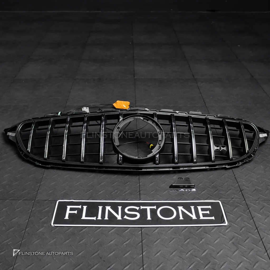 ตำหนินิดหน่อย กระจังหน้า LED สำหรับ W205 C-Class facelift ทรง GT สำหรับรถไม่มีกล้องหน้า