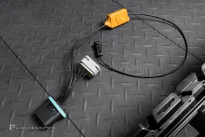 ตำหนินิดหน่อย กระจังหน้า LED สำหรับ W205 C-Class facelift ทรง GT สำหรับรถไม่มีกล้องหน้า