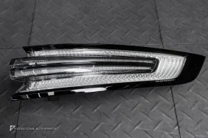 ไฟท้าย LED แบบยาว สำหรับ Porsche Cayenne E3 แท้