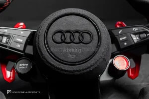 พวงมาลัยพร้อม Airbag สำหรับ Audi Q8 หนังดำ ด้ายแดง