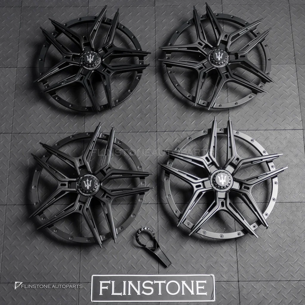 Custom forged ส่วนนอก แบบ Center lock สำหรับ Maserati Levante สีดำด้าน