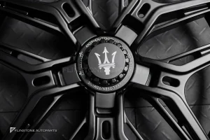 Custom forged ส่วนนอก แบบ Center lock สำหรับ Maserati Levante สีดำด้าน
