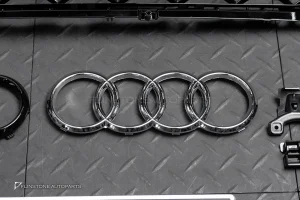 กระจังหน้า สำหรับ Audi A7 สำหรับกันชนหน้า RS7