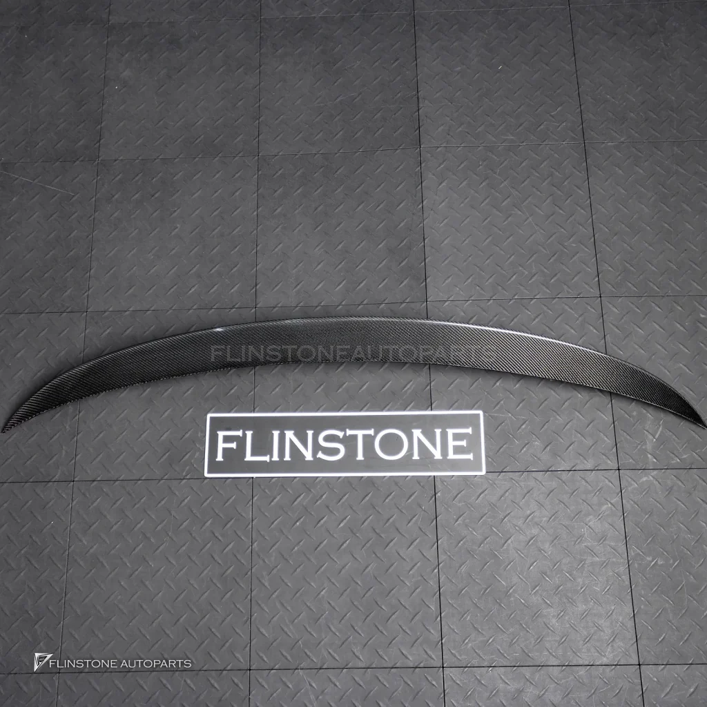 สปอยเลอร์ท้าย Carbon fiber สำหรับ Porsche Cayenne 958 ทรง TOPCAR