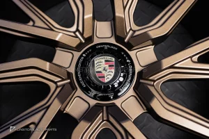 ล้อ Custom Forged สำหรับ Porsche Cayenne Coupe 9Y0.2 Center CapLock สี Satin Bronze Gold ขอบ 22 5-130