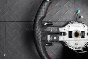 พวงมาลัย Carbon fiber หนังดำ ด้ายแดง ไม่มีกรอบ และ Airbag สำหรับ W206 C-Class