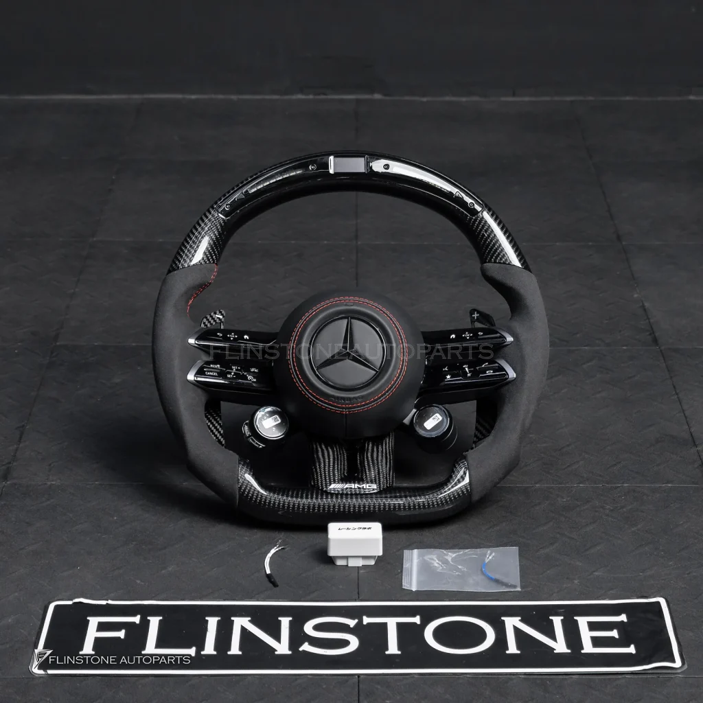 พวงมาลัย Carbon fiber พร้อม Airbag มี Display Shift สำหรับ C257 CLS-Class หนังดำ ด้ายแดง