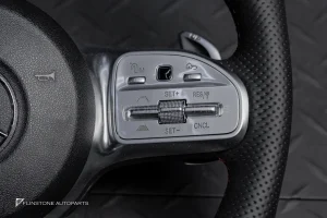 พวงมาลัยพร้อมAirbag สำหรับ W117 CLA-Class แท้ หนังดำ ด้ายแดง
