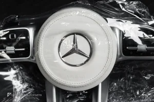 พวงมาลัยพร้อมAirbag สำหรับ W117 CLA-Class หนังสีขาว ทรง YOKE