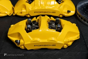 ชุดเบรค สำหรับ PORSCHE 992 Carrera S สีเหลือง โลโก้ดำ