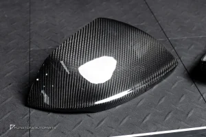 กระจกมองข้าง Carbon Fiber สำหรับ Lamborghini URUS
