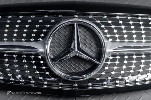 กระจังหน้า W205 C-Class ทรง Diamond ขอบสีดำเงา สำหรับรถ Executive