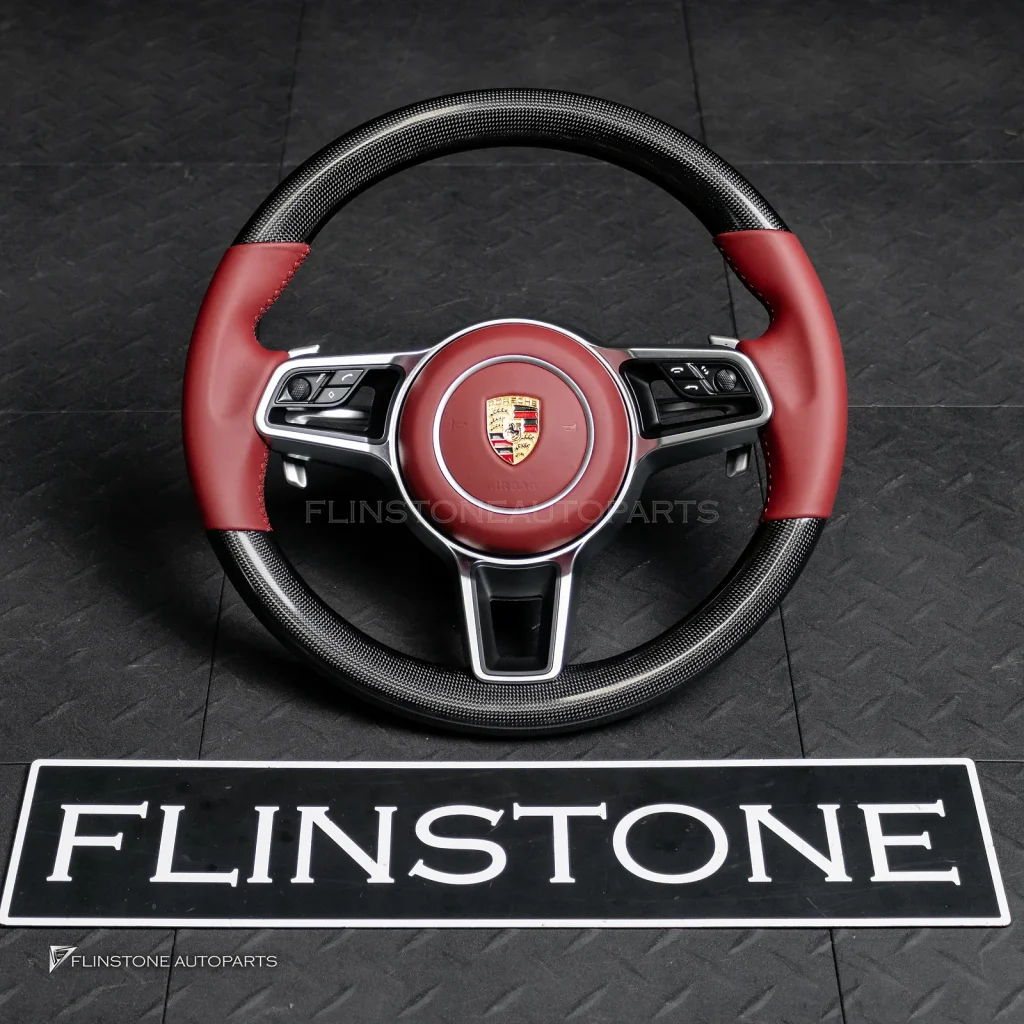 พวงมาลัยพร้อมAirbag Carbon fiber สำหรับ Porsche Cayenne 958 หนังแดงด้ายแดง