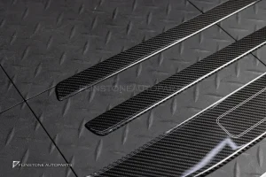 กาบบันได Carbon fiber สำหรับ C190 AMG GT