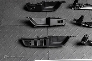 ชุดแผงข้างประตูสีดำ สำหรับ BMW G32 Series 6