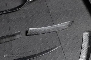 ชุดแต่งรอบคัน Carbon fiber สำหรับ Ferrari 812 Superfast ทรง NOVITEC ลาย 1