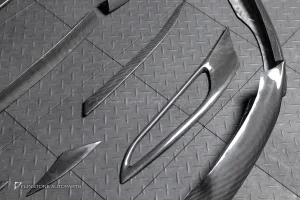 ชุดแต่งรอบคัน Carbon fiber สำหรับ Ferrari 812 Superfast ทรง NOVITEC ลาย 1