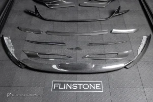 ชุดแต่งรอบคัน Carbon fiber สำหรับ Ferrari 812 Superfast ทรง NOVITEC ลาย 1