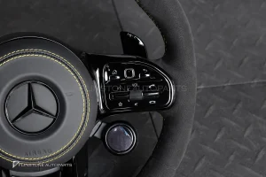 พวงมาลัยพร้อมAirbag หนังดำ ด้ายเหลือง กรอบดำเงา สำหรับ C190 AMG GTC