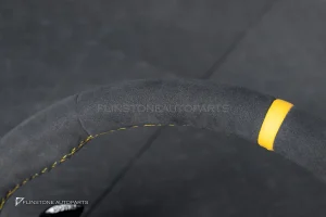 พวงมาลัยพร้อมAirbag หนังดำ ด้ายเหลือง กรอบดำเงา สำหรับ C190 AMG GTC