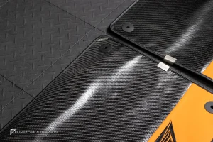 ผ้ารองพื้น ลาย Carbon fiber สำหรับ lamborghini revuelto