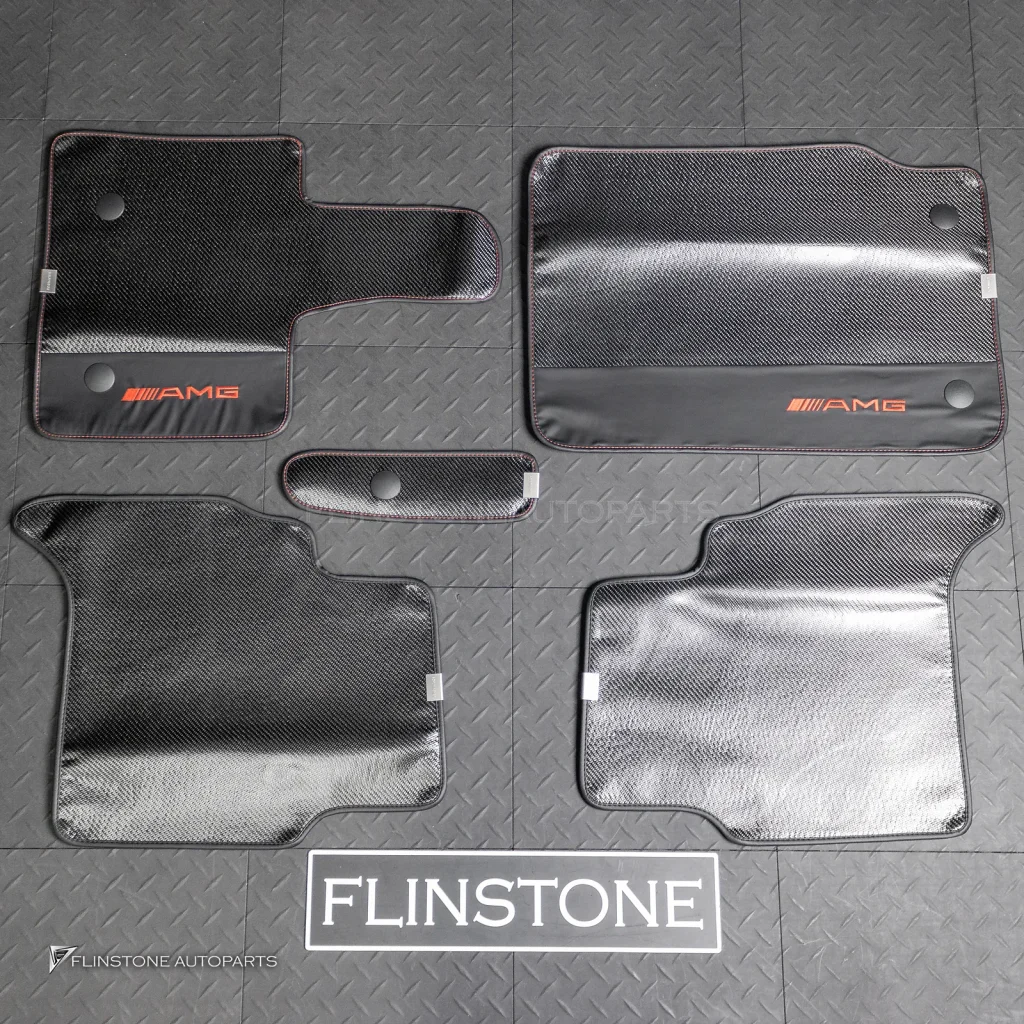 ผ้ารองพื้น ลาย Carbon fiber สำหรับ W464 G-Class ปั๊มโลโก้ AMG สีแดง