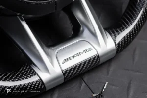 พวงมาลัยพร้อมAirbag Carbon fiber สำหรับ W907 Sprinter หนังดำ ด้ายดำ กรอบเงิน