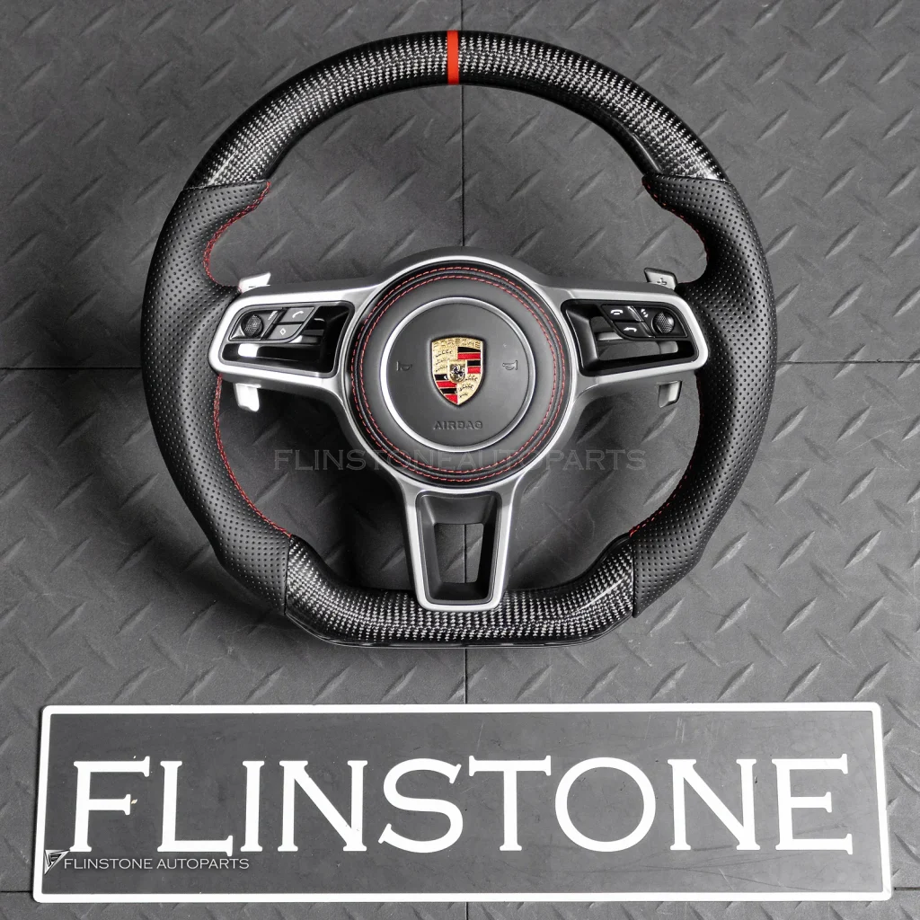 พวงมาลัย Carbon fiber พร้อมAirbag สำหรับ Porsche Cayenne 958 หนังดำ ด้ายแดง