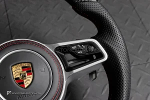พวงมาลัย Carbon fiber พร้อมAirbag สำหรับ Porsche Cayenne 958 หนังดำ ด้ายแดง