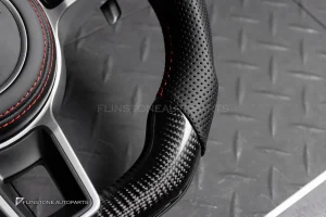 พวงมาลัย Carbon fiber พร้อมAirbag สำหรับ Porsche Cayenne 958 หนังดำ ด้ายแดง