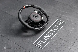 พวงมาลัย Forged Carbon พร้อม Airbag สำหรับ W253 GLC-Class Pre Facelift หนังดำ ด้ายแดง กรอบดำ