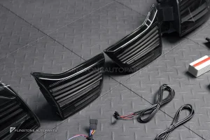 ชุดไฟท้าย LED สำหรับ BMW F32 Series 4 ทรง CSL สีรมดำ
