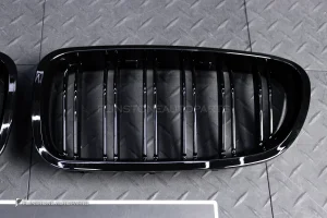 กระจังหน้า BMW F10 Series 5 LCI เส้นคู่ ดำเงา