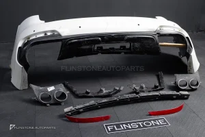ชุดกันชนท้าย สำหรับ Maserati Levante ทรง Sport