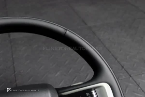 พวงมาลัย สำหรับ Range Rover Vogue หนังดำ ด้ายดำ