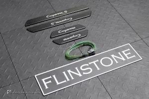 กาบบันได Carbon fiber พร้อมไฟ LED สำหรับ Porsche Cayenne S