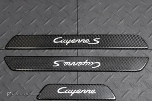 กาบบันได Carbon fiber พร้อมไฟ LED สำหรับ Porsche Cayenne S