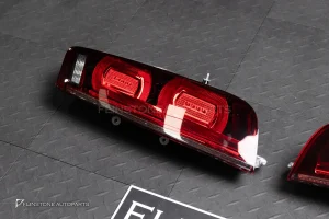 ไฟท้าย Audi R8 แท้ 420945095F 420945096F